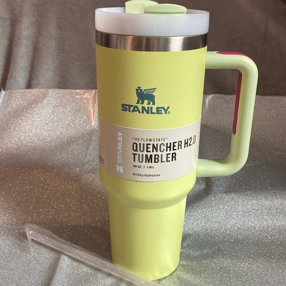 💛STANLEY💛The Flowstate Quencher H2.0 Tumbler 40 oz - Picture 1 of 4